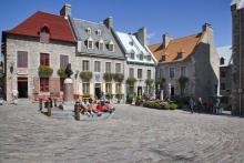 La Place Royale - Hotel ChÃ¢teau Fleur de Lys