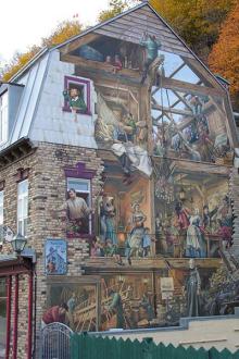 Fresque du petit champlain - Hotel ChÃ¢teau Fleur de Lys